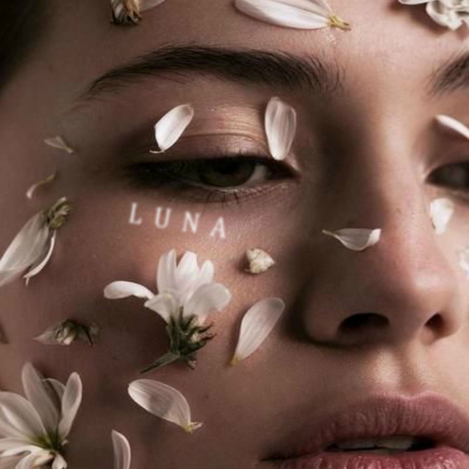 Album cover of Luna (feat. Azur)