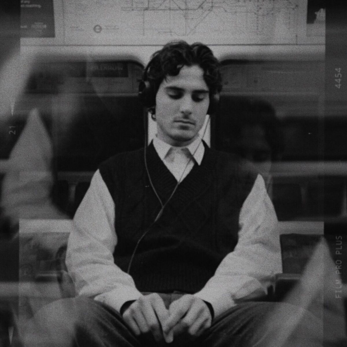 Album cover of numb myself~
