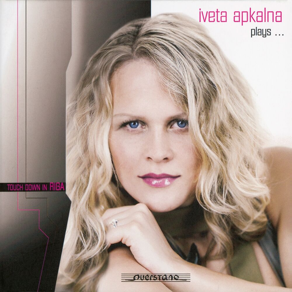 Picture of Iveta Apkalna plays...