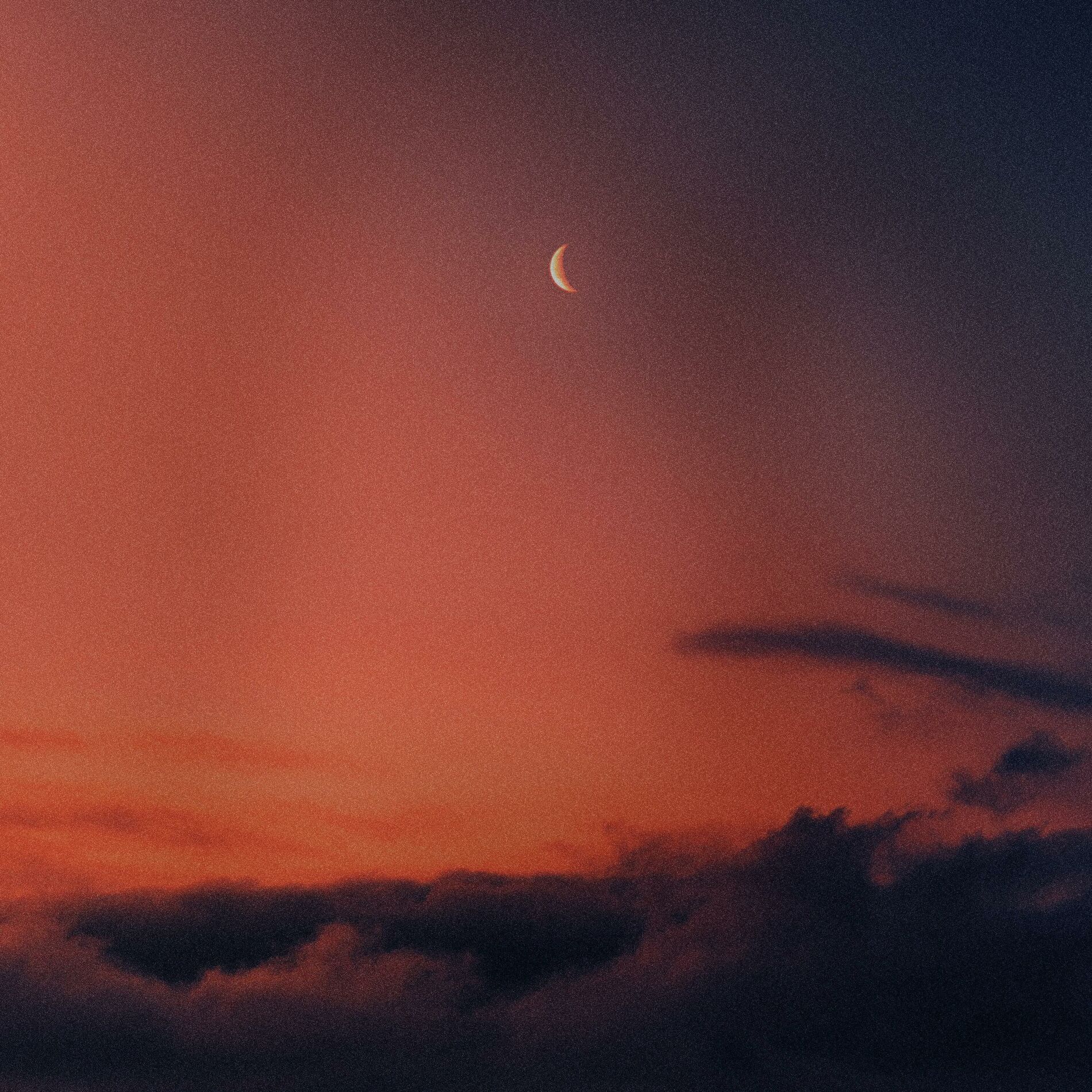 Album cover of rises the moon (piano version)