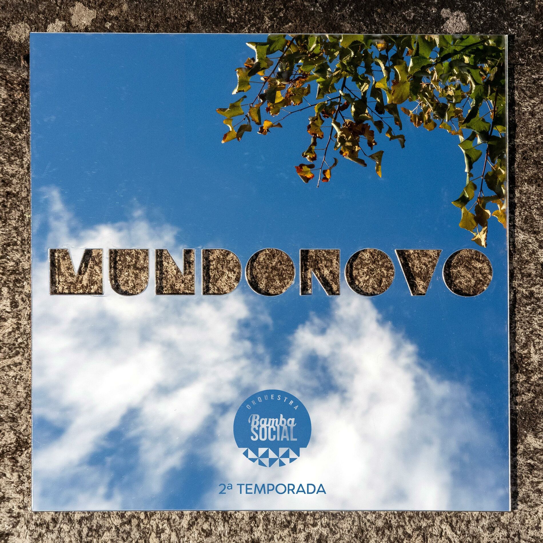 Album cover of Mundo Novo