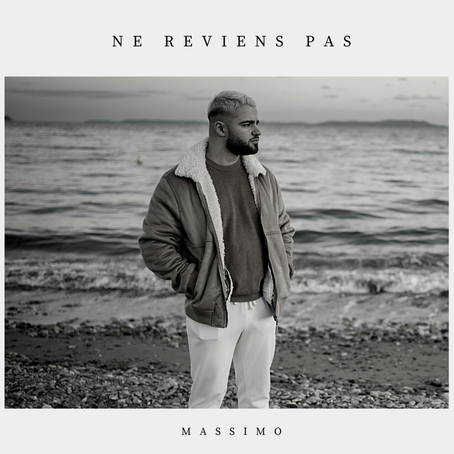 Album cover of Ne reviens pas