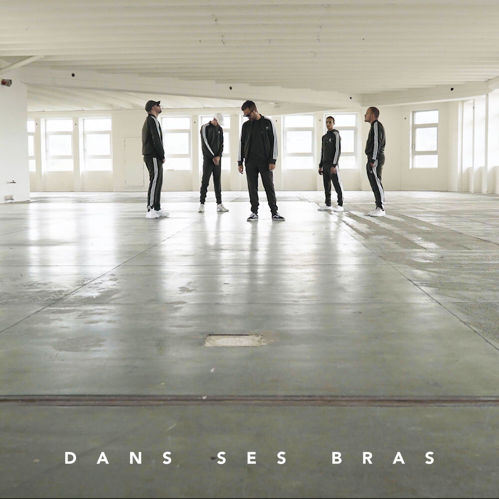 Picture of Dans ses bras