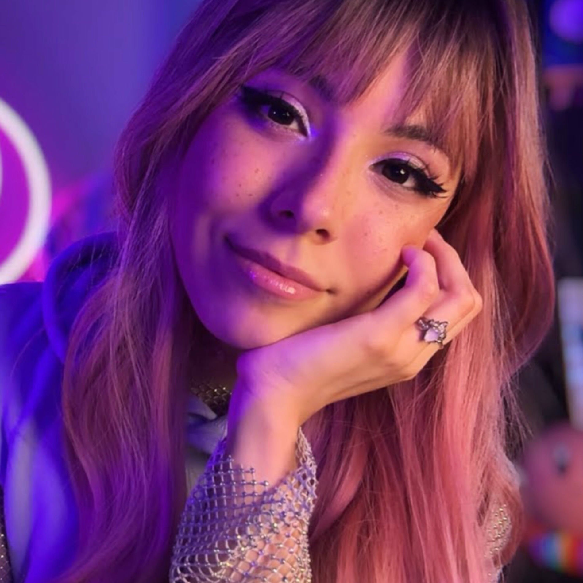 Luna Bloom ASMR - ASMR Eyes Closed Instructions for Sleep: lyrics and songs  | Deezer