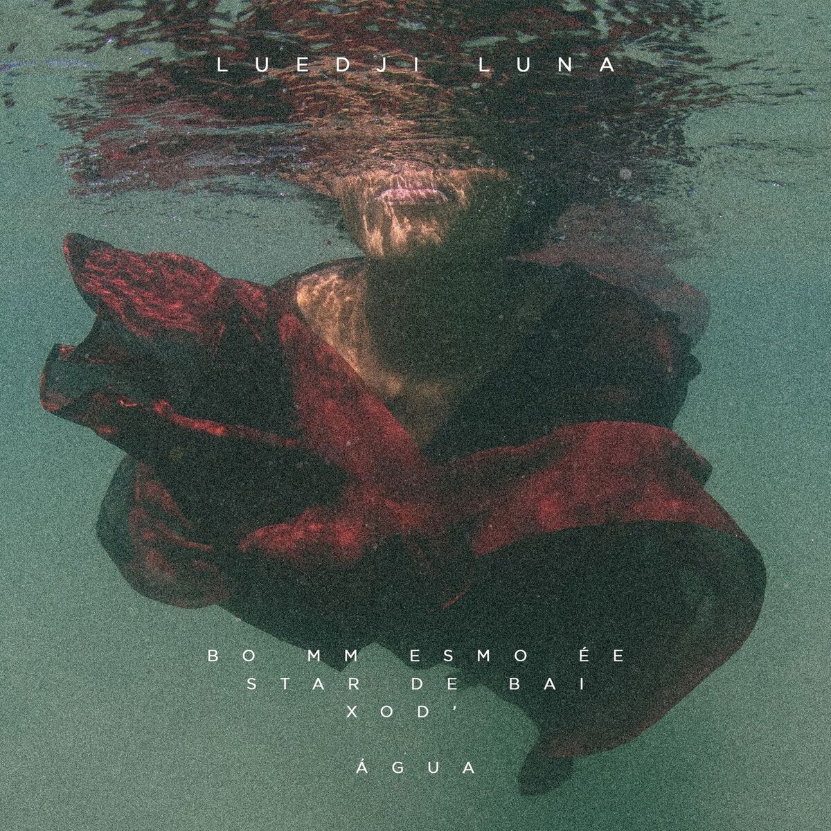 Album cover of Bom Mesmo É Estar Debaixo D'Água