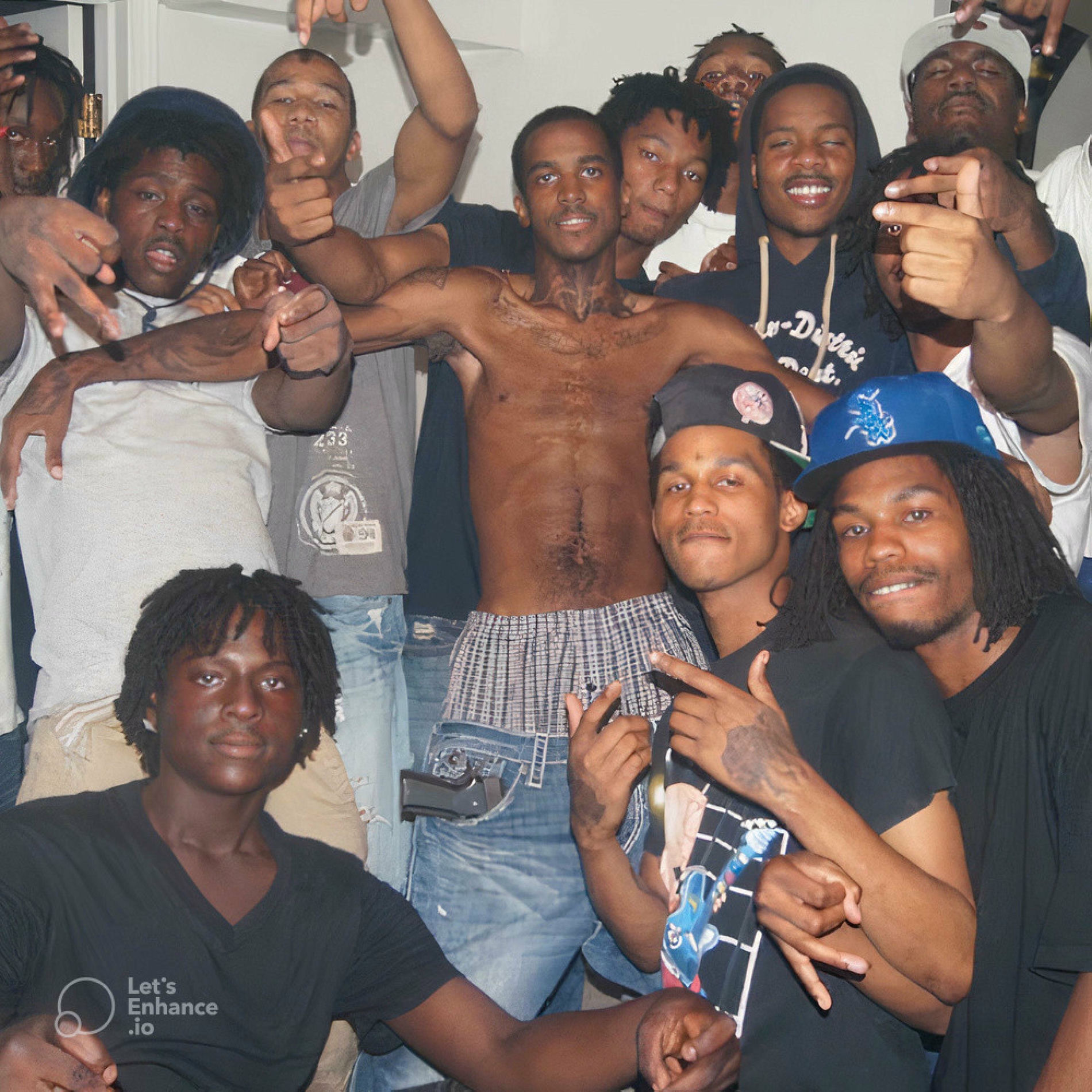 Album cover of poster (feat. cometsfuneral, g3armatic, farrellb, mig, texako, soser, fendi, ayerp, averzsucks & che)
