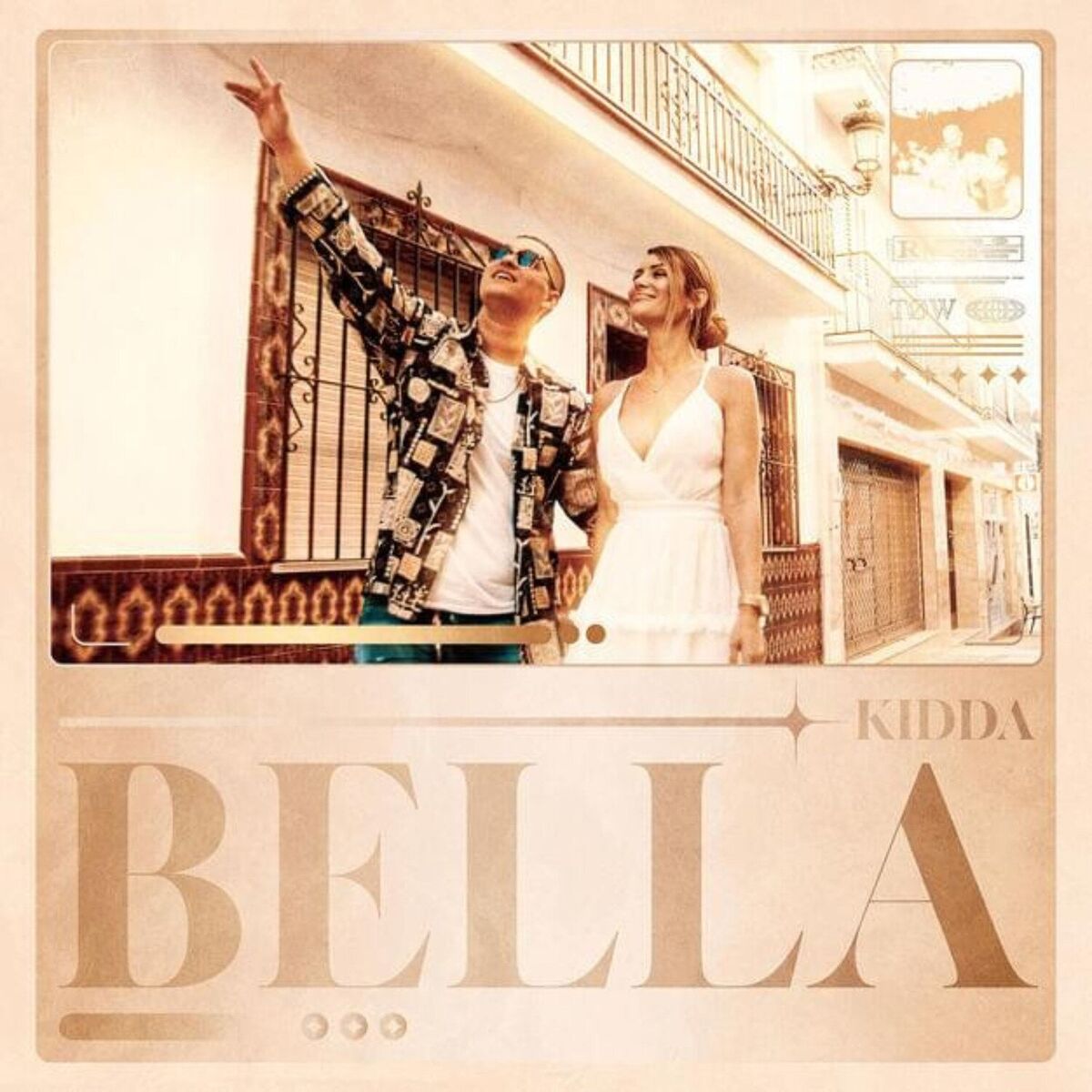 Album cover of Bella