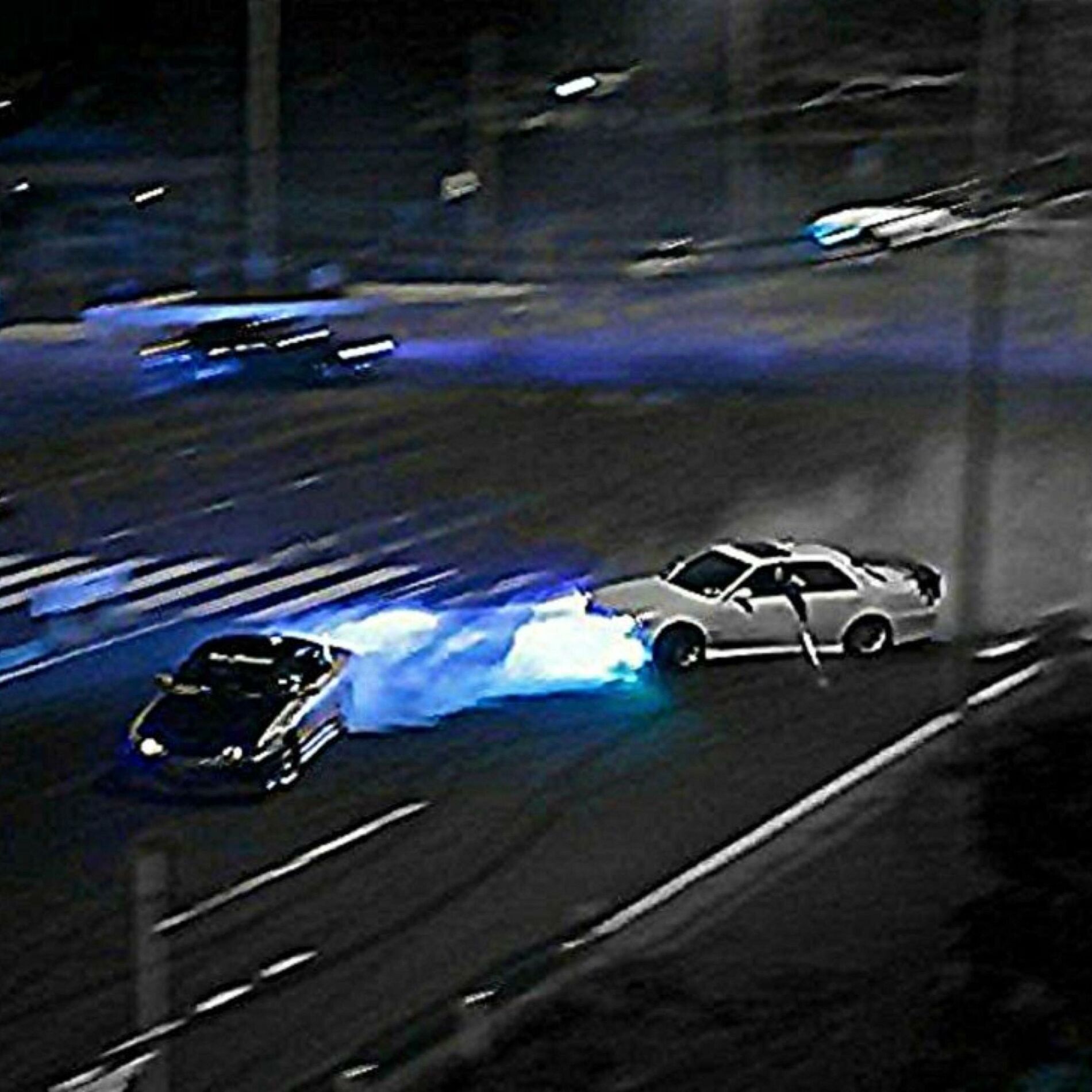 Album cover of TOO MANY CARS (feat. sanikwave)