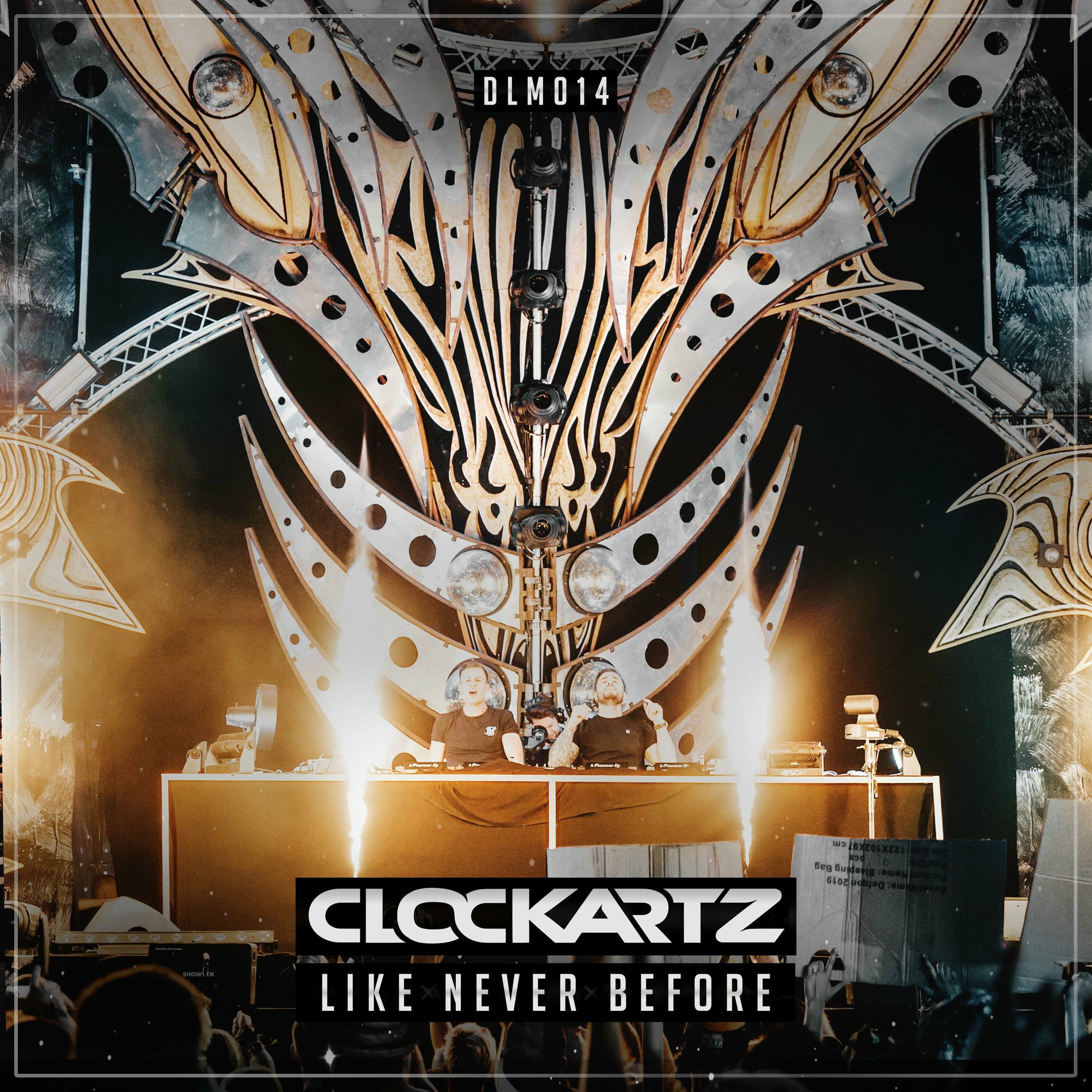 Album cover of Like Never Before (Extended Mix)