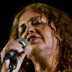Cover of Mazi Sings Jazz
