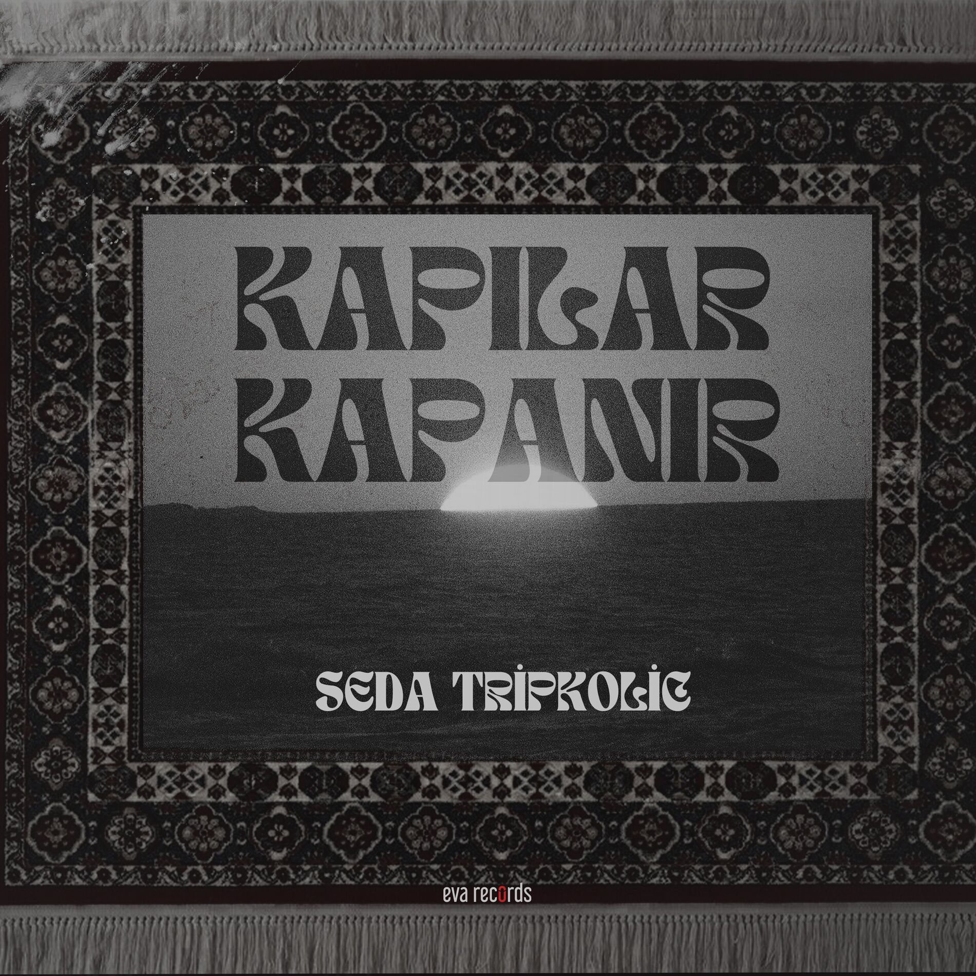 Album cover of Kapılar Kapanır