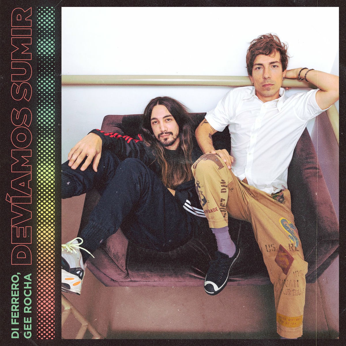 Album cover of Devíamos Sumir
