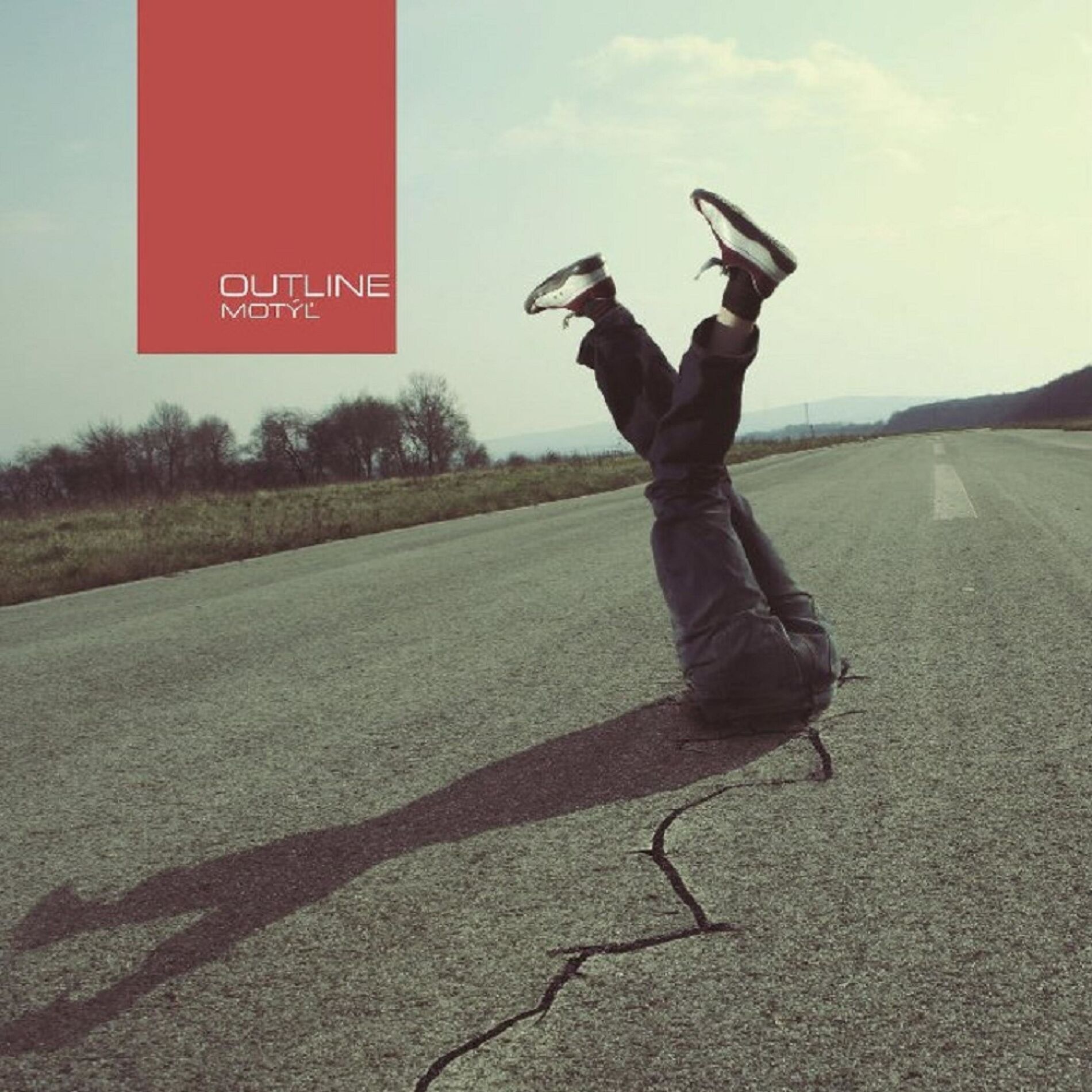 Album cover of Outline: Motyl