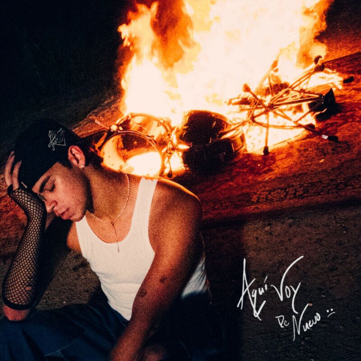 Album cover of AQUÍ VOY DE NUEVO :(