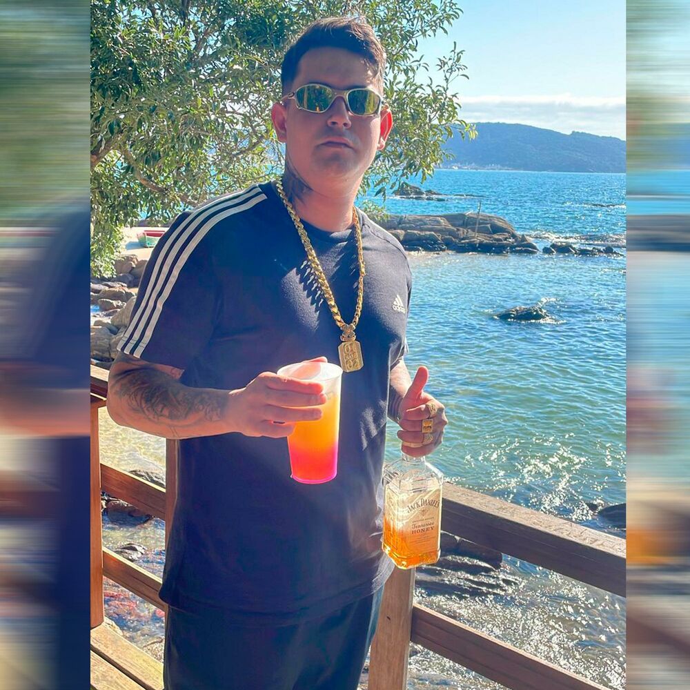 Picture of Sal Grosso (feat. DJ Pedrão DaDez)