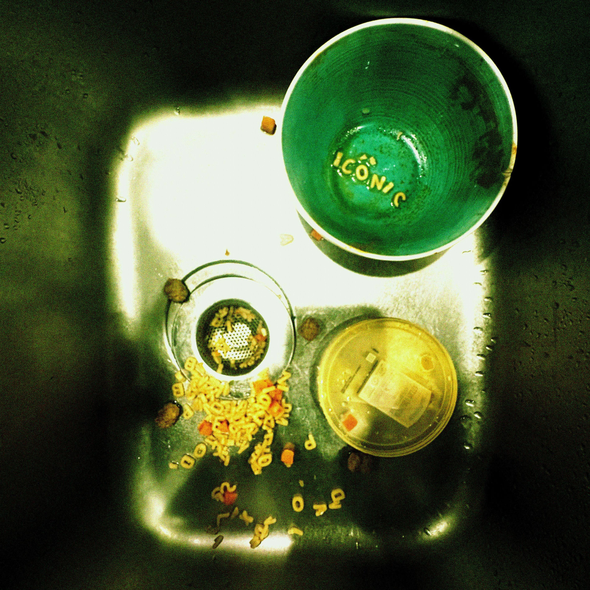 Album cover of #icönic