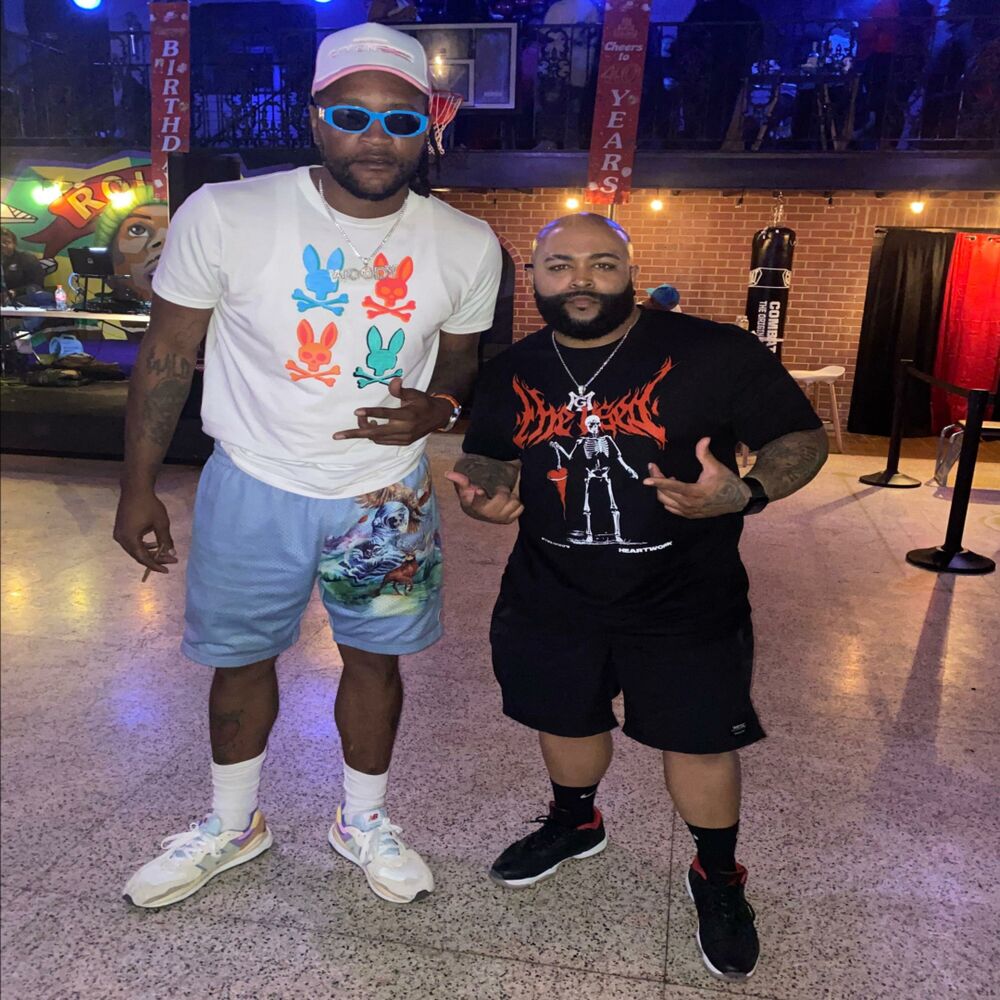 Picture of Gimme Dat (feat. Wildboy Woody)