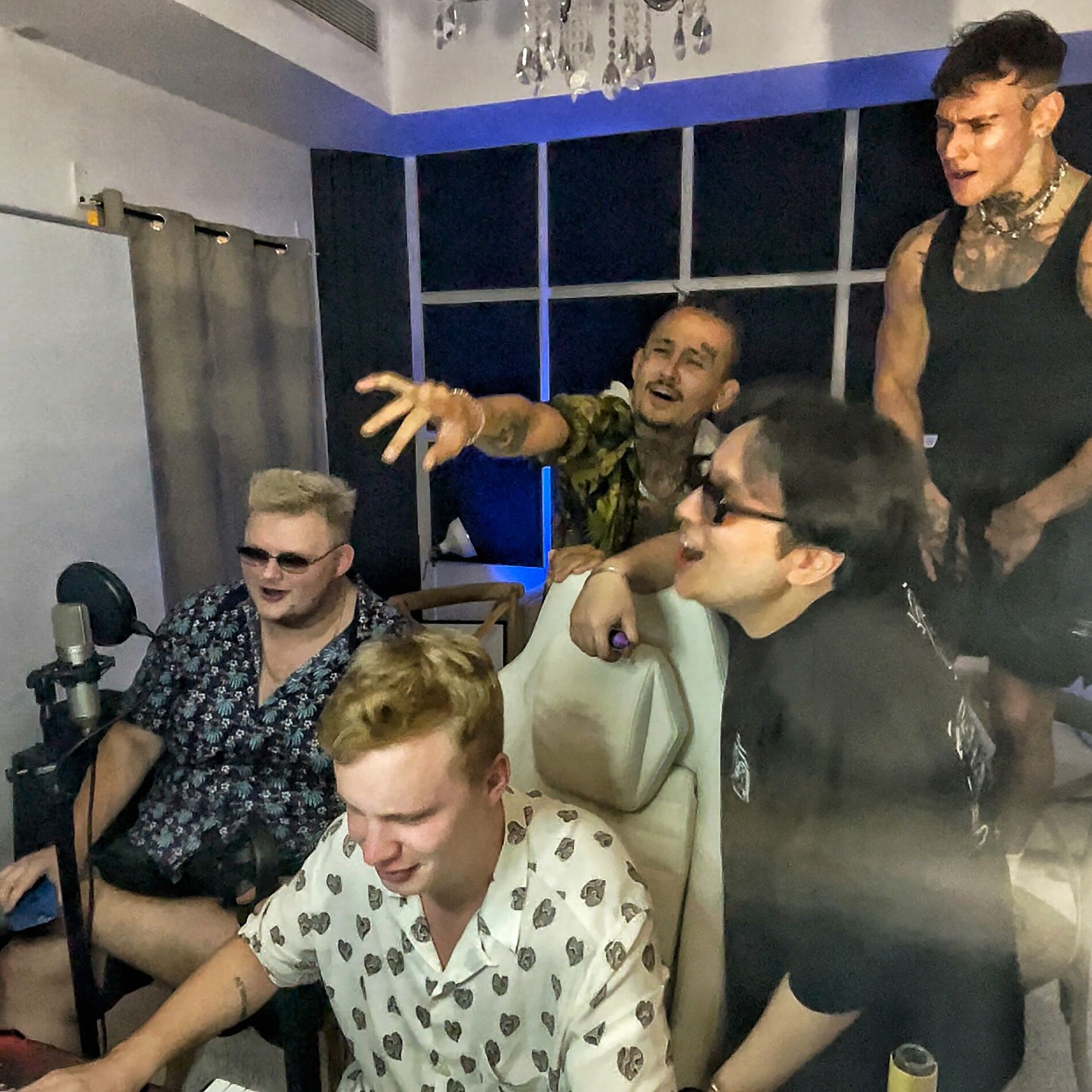 Album cover of СКОЛЬКО СТОИТ ЛЮБОВЬ