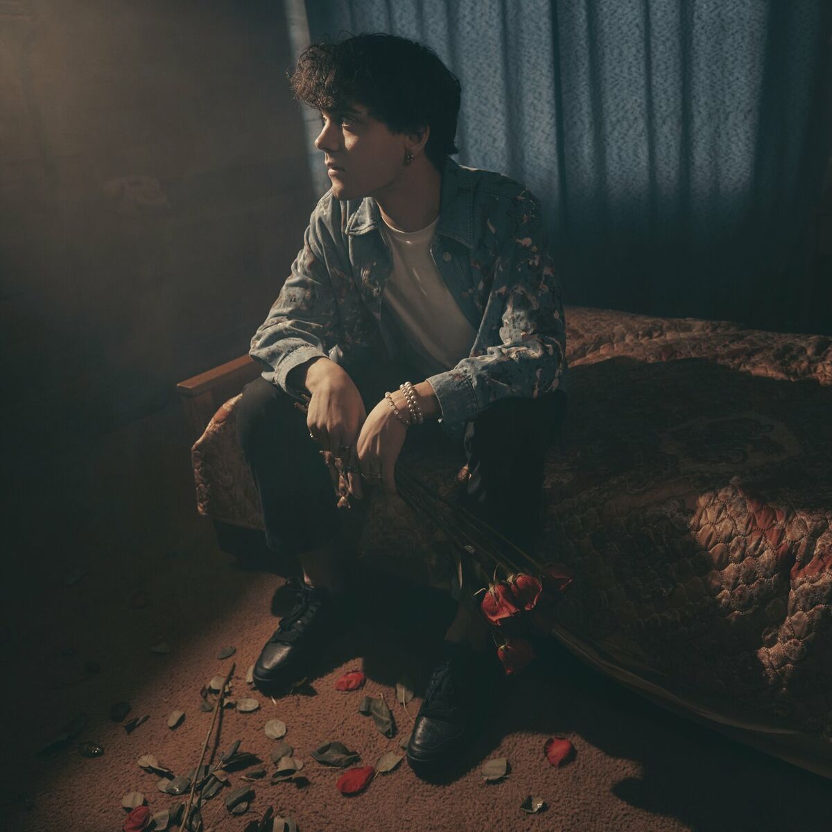 Album cover of leave me in the dark