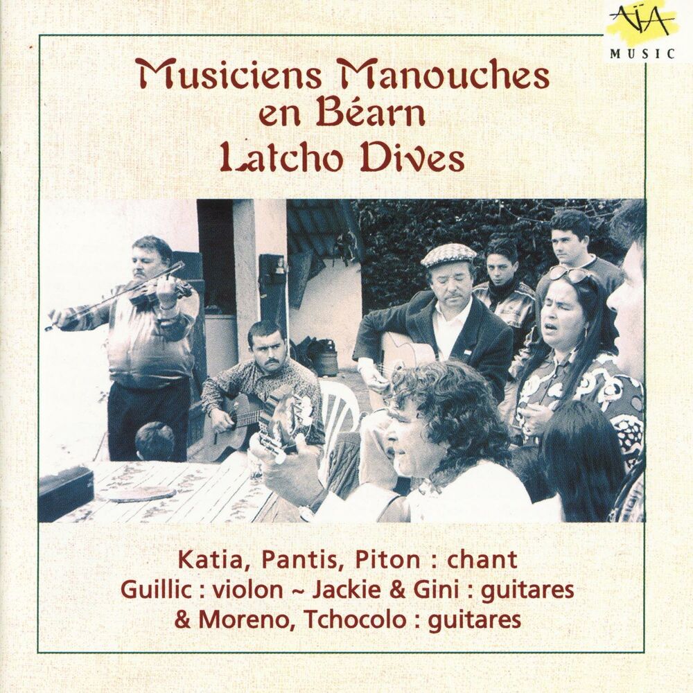 Picture of Musiciens Manouches en Béarn, Latcho Dives, Gypsy musicians in Bearn