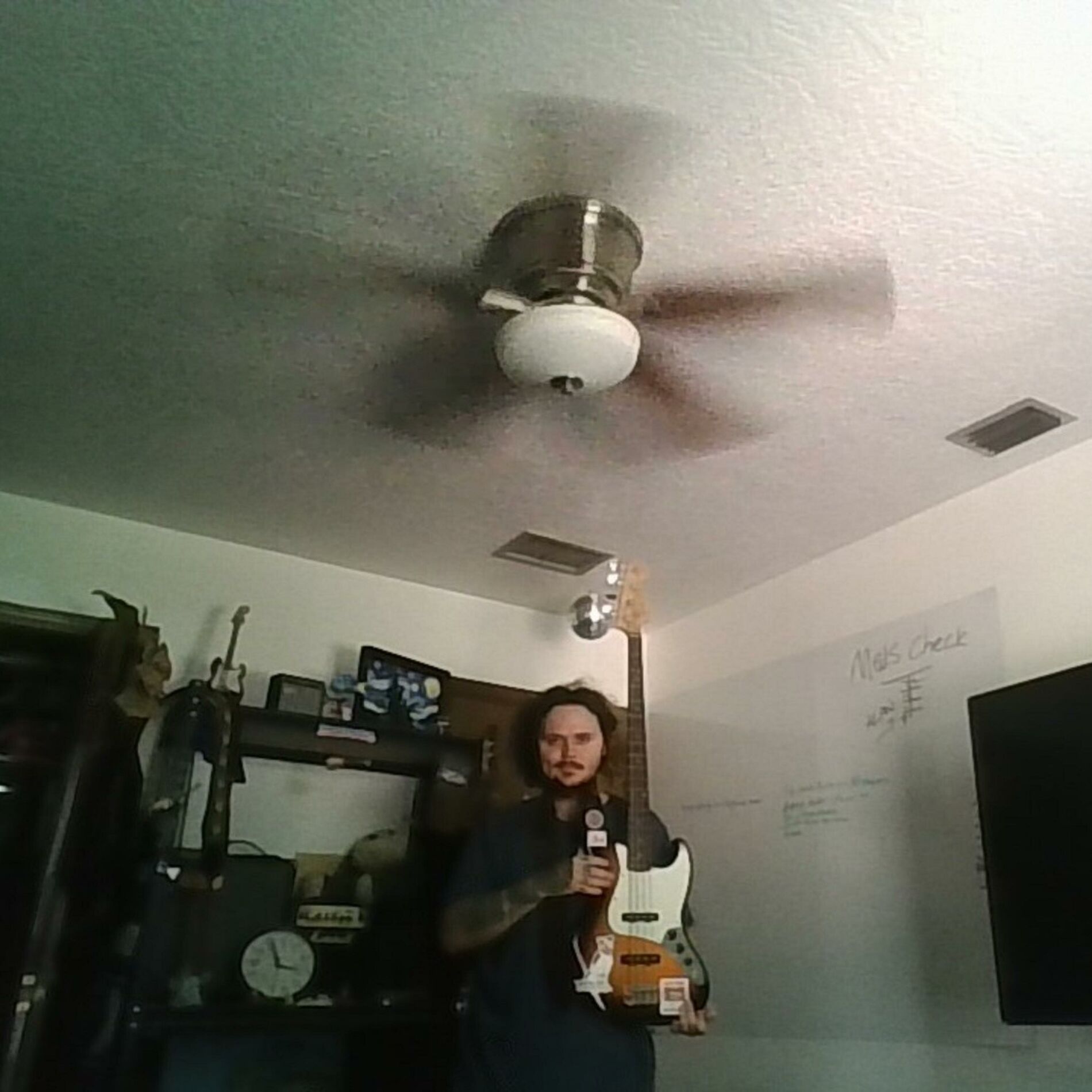 Album cover of This house is alive!
