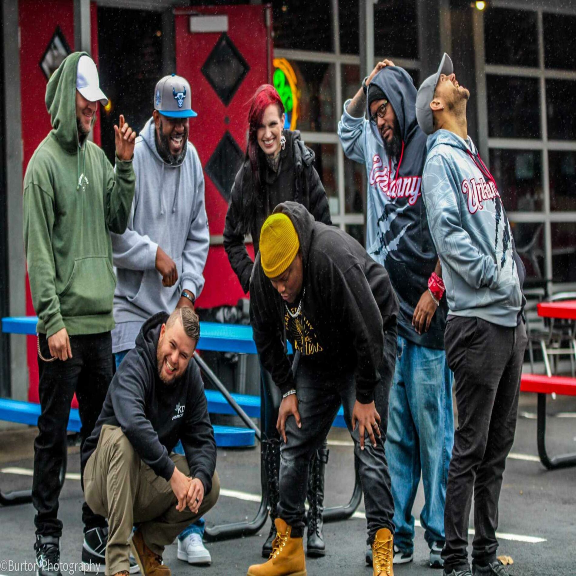 Album cover of Hoodie Back (feat. Shoota McGavin, UnKanny Mindz, Kumbe, Drix & Raven)