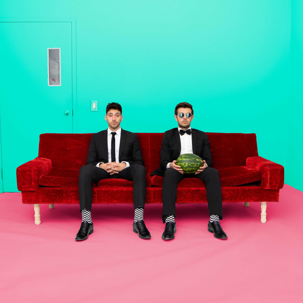 Album cover of Too Hot to Touch