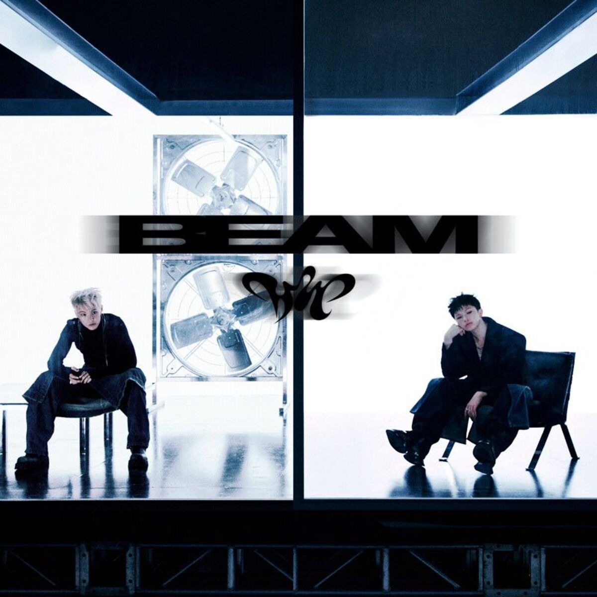 Album cover of HxW 1st Single Album 'BEAM'