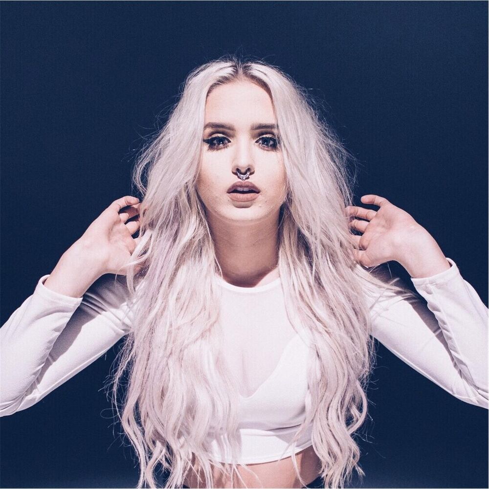 Picture of Dangerous Woman