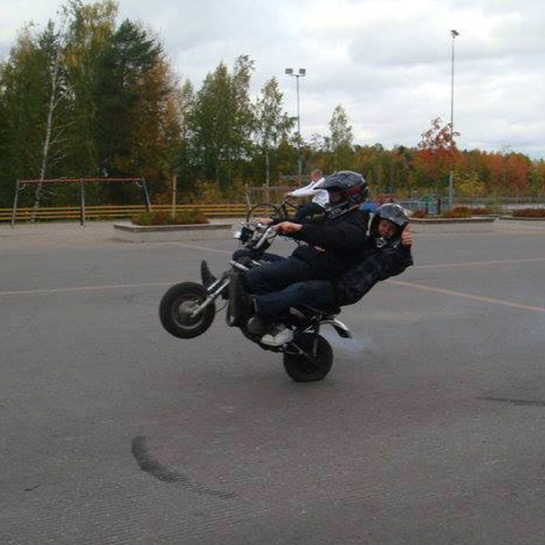 Album cover of Raiders (Suzuki remix)