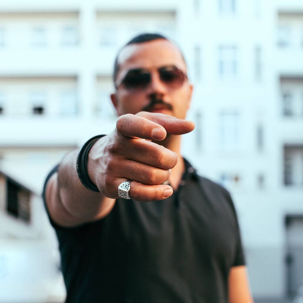 Picture of Zamana yenik (feat. Esra)
