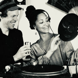 Ruth [dunkelbunt] Remix