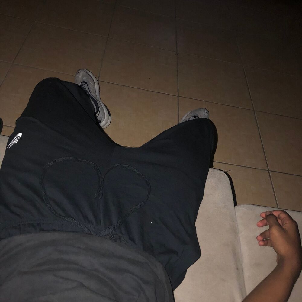 Picture of ELA NÃO PARTIU