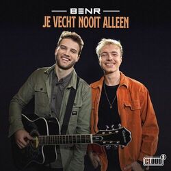 Cover of Je Vecht Nooit Alleen