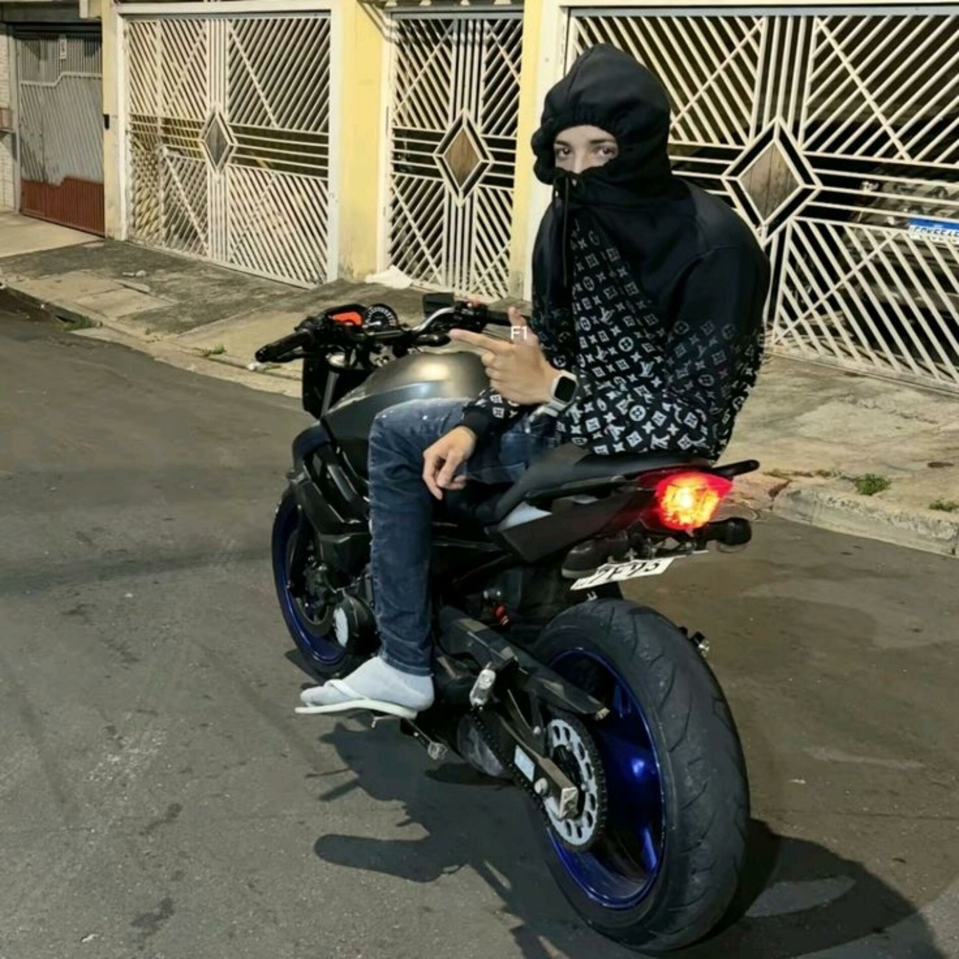 Album cover of DENTRO DA PORSCHE AZUL VS DANCINGGG (feat. TROPA DA 021)