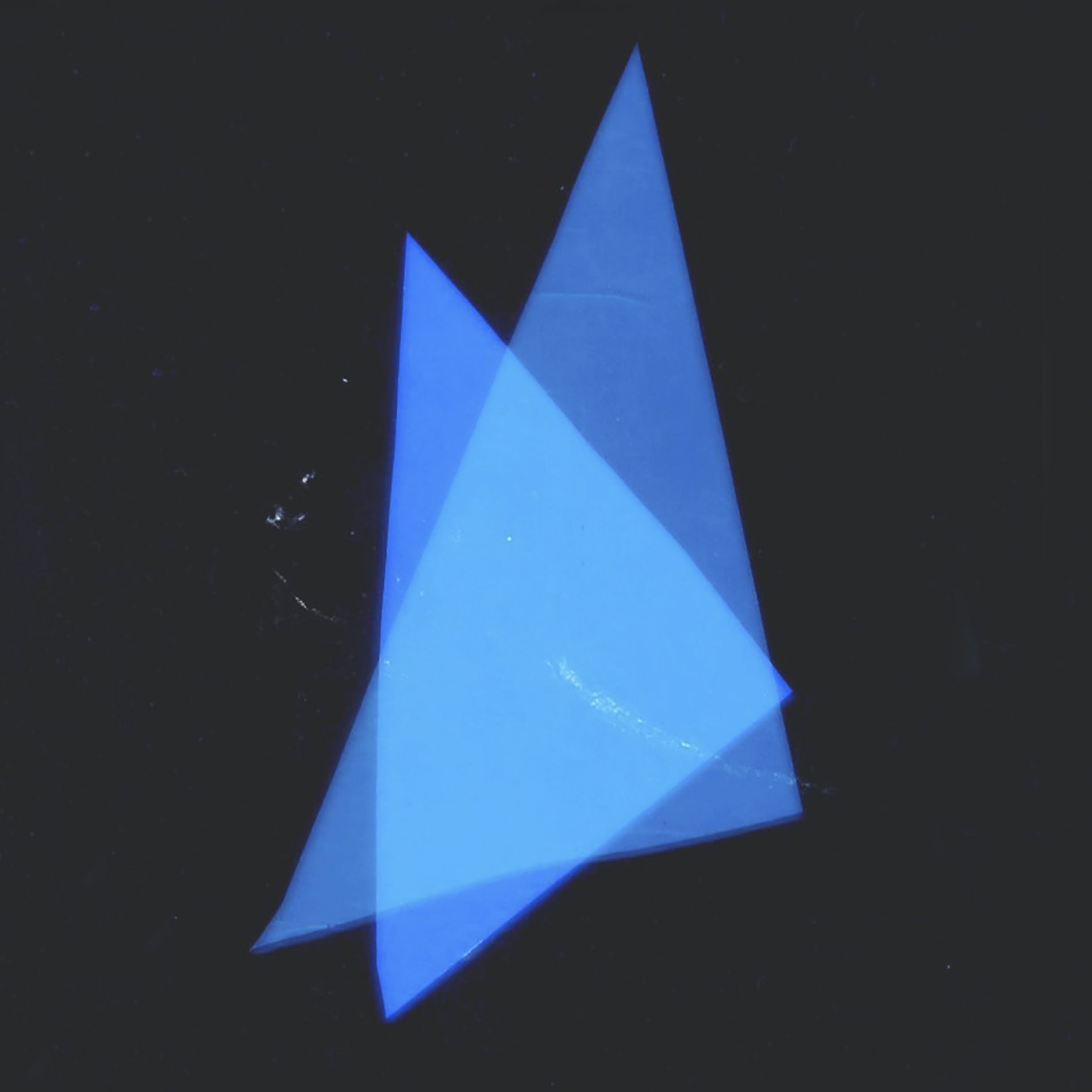Album cover of Loin des ombres
