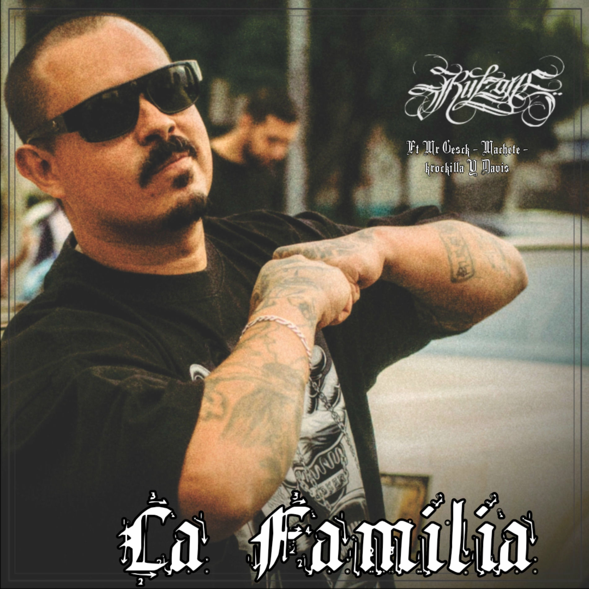 Album cover of La Familia