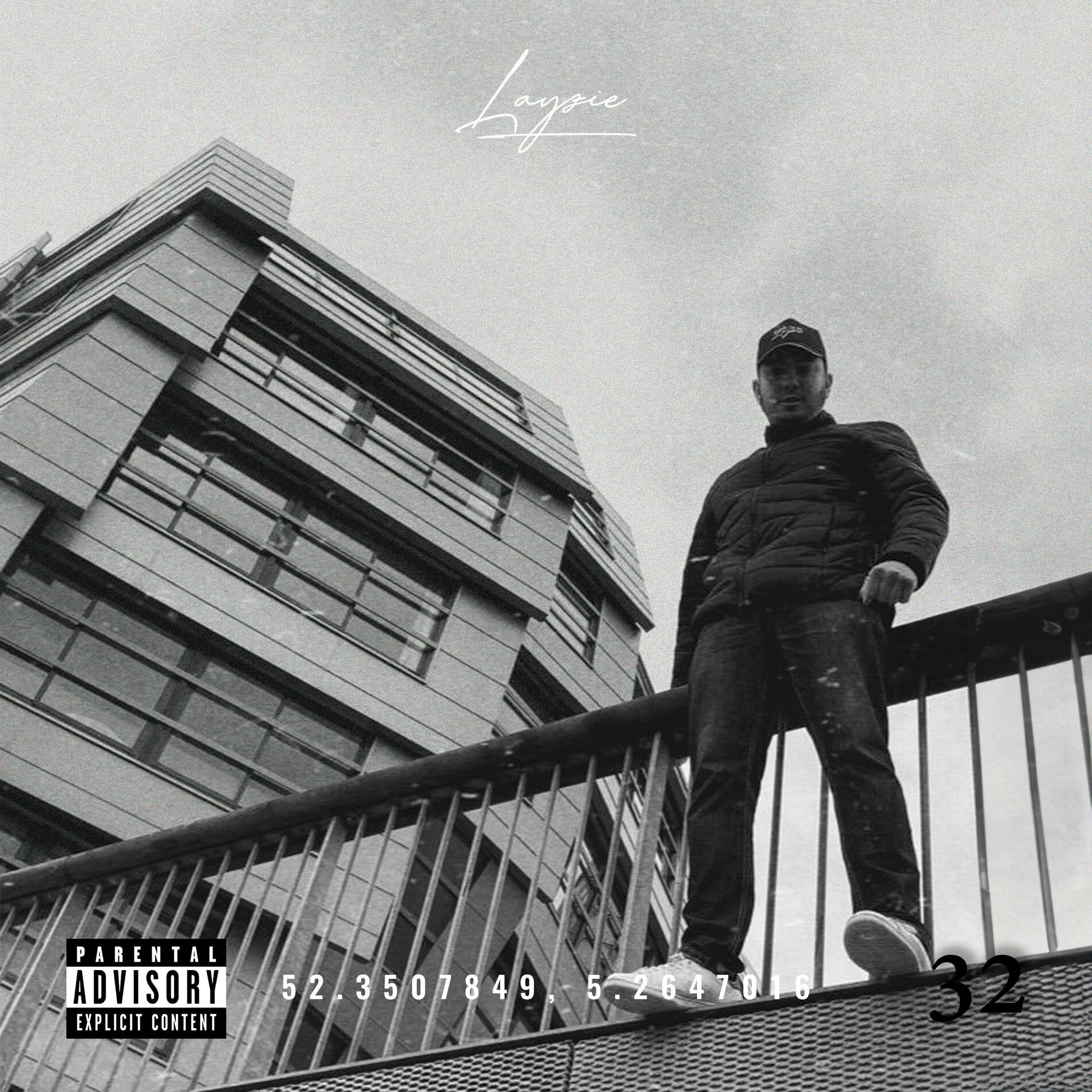 Album cover of 32