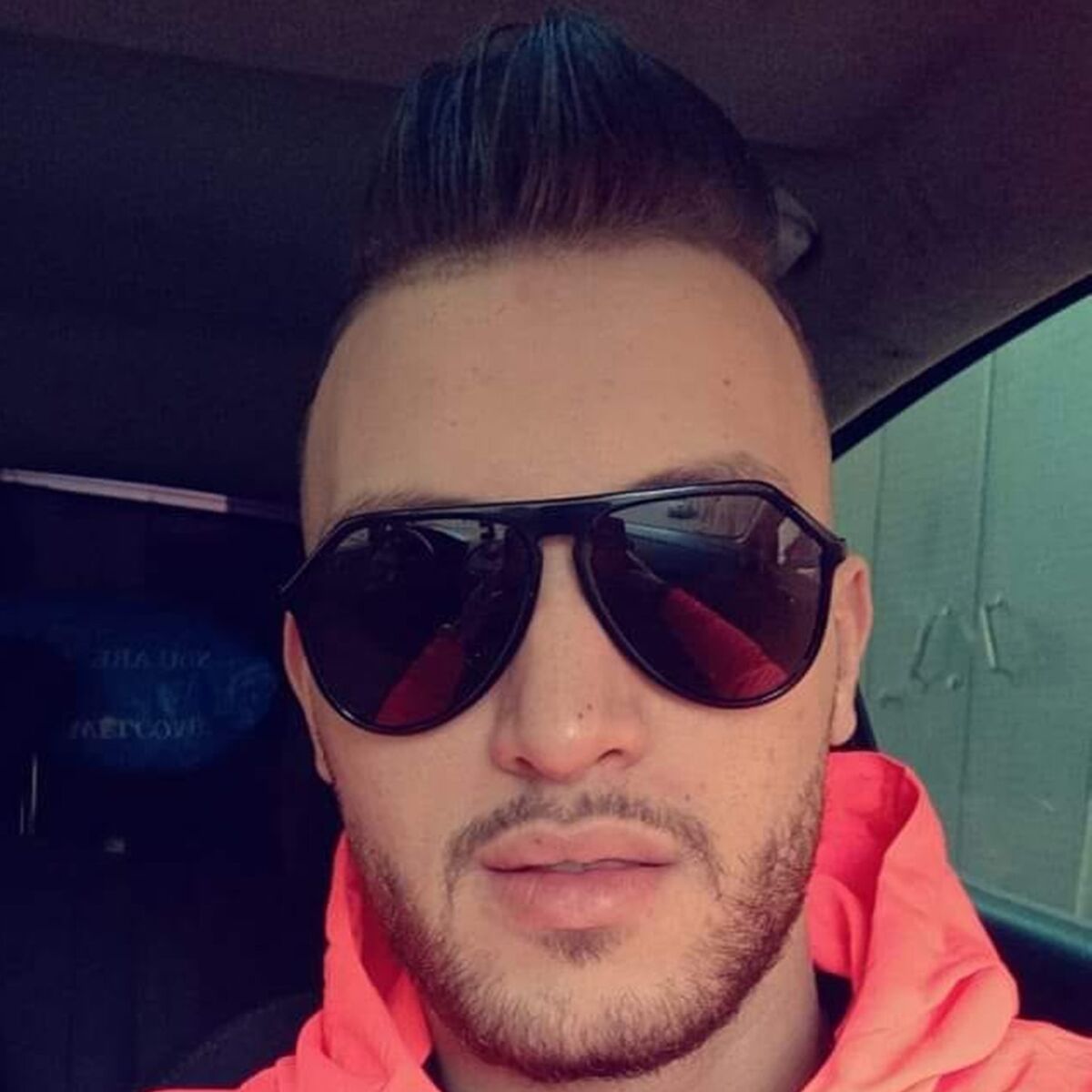 Album cover of Li T9ar3olna Ntiho