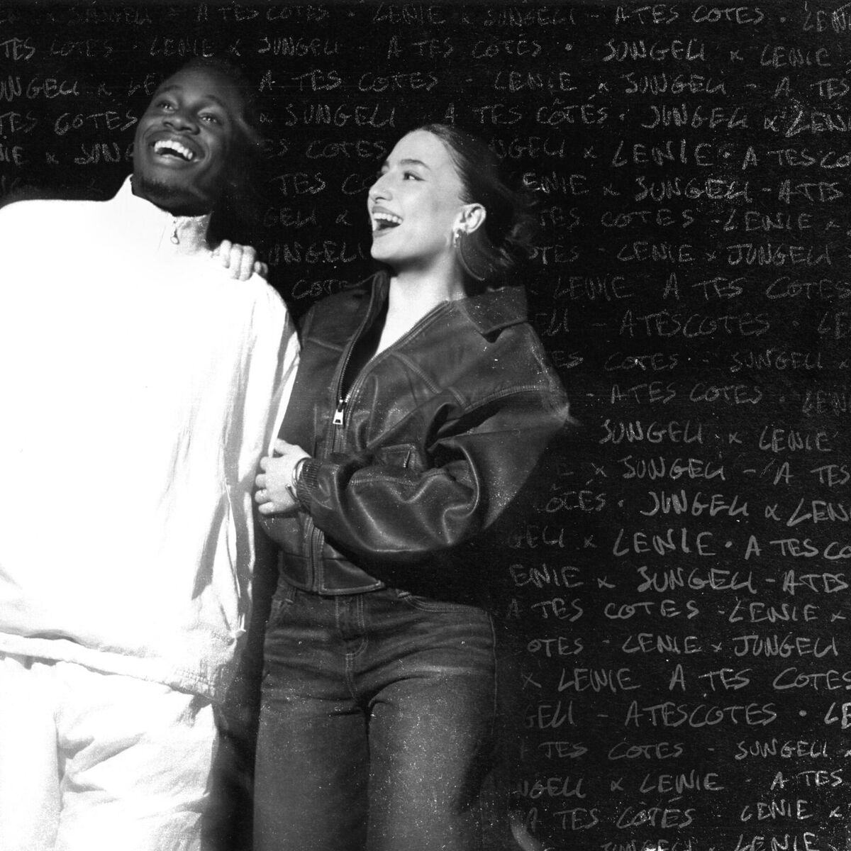 Album cover of À tes côtés