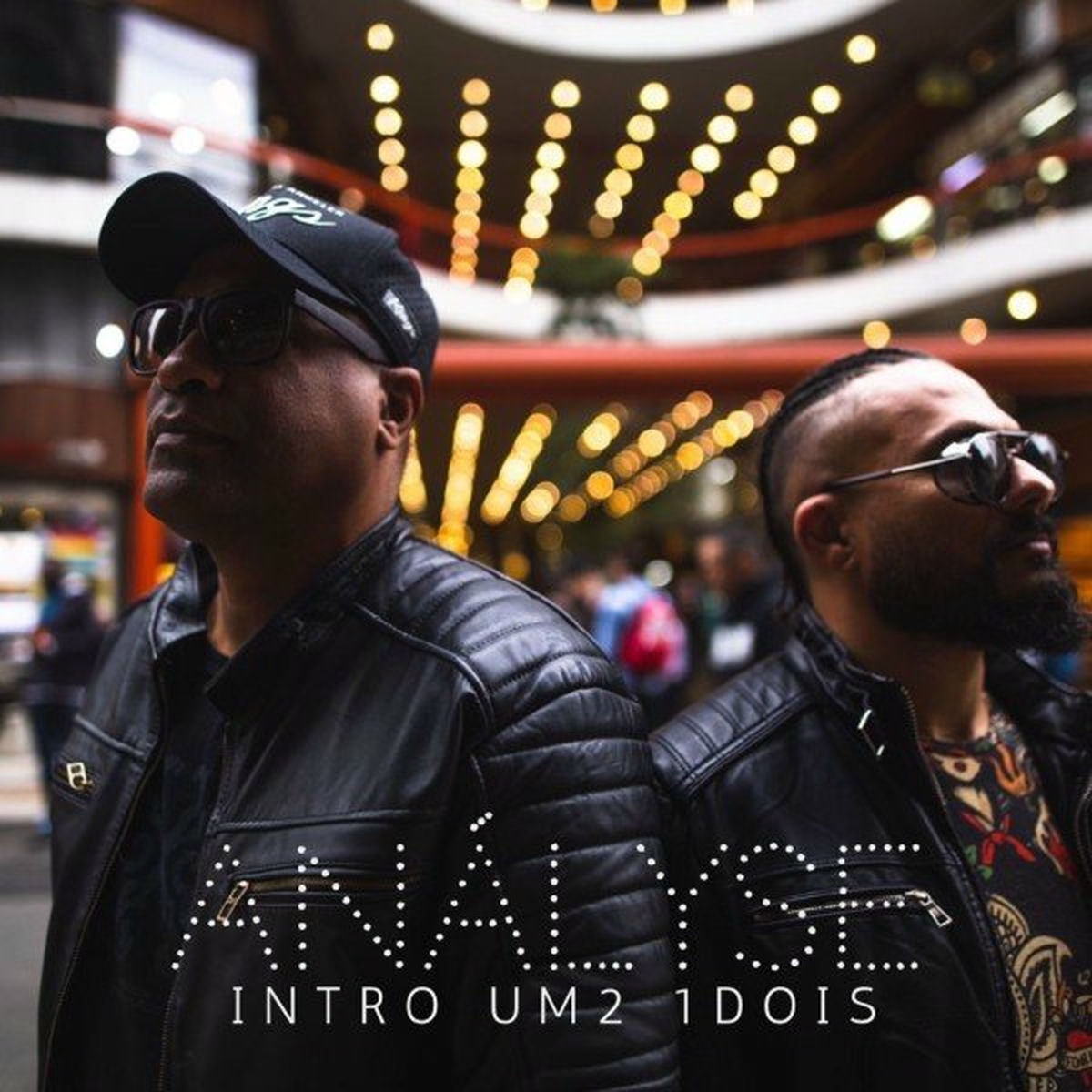 Album cover of Intro um 2 1 Dois