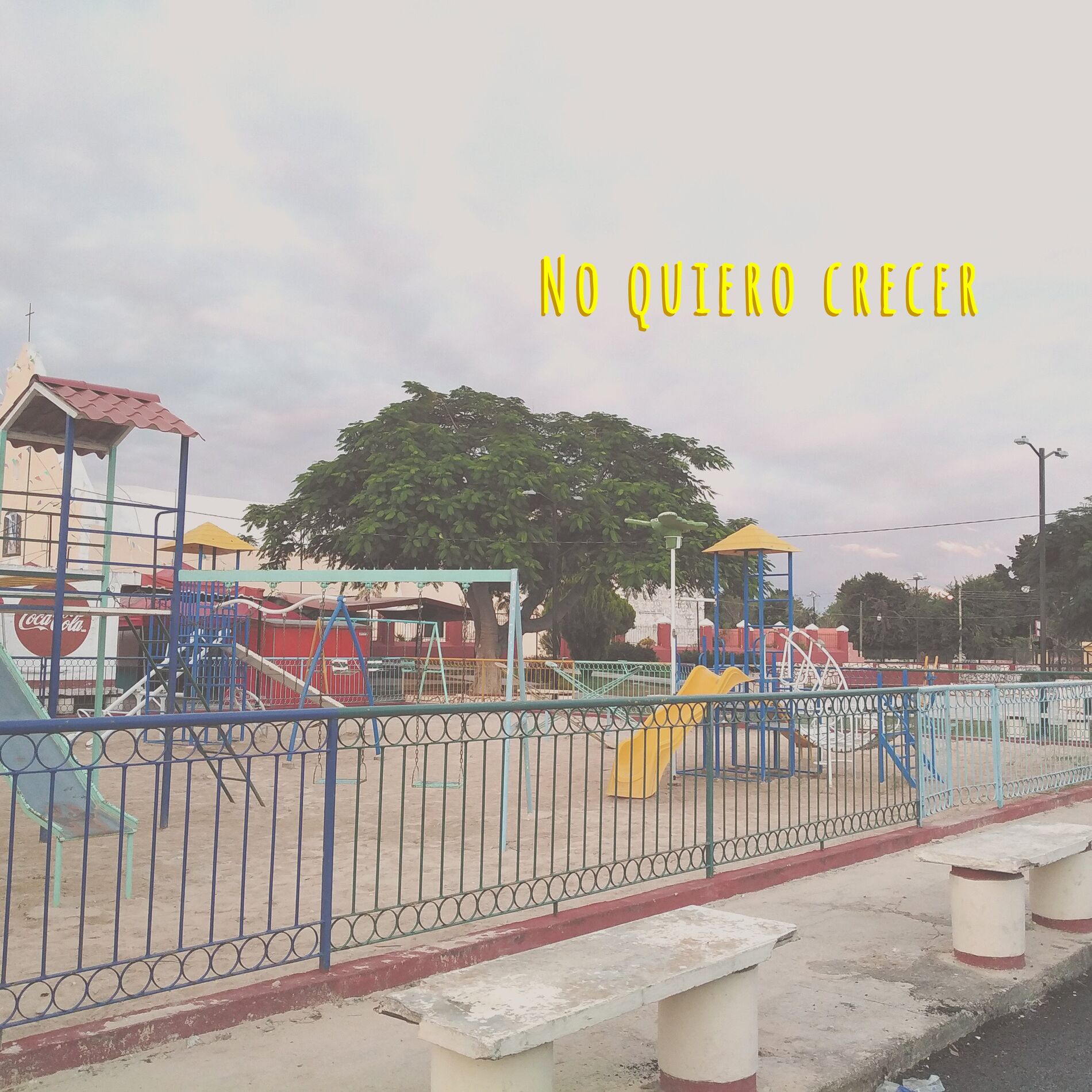 Album cover of No Quiero Crecer