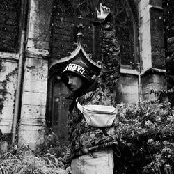 Cover of Faut qu'j'arrête le rap