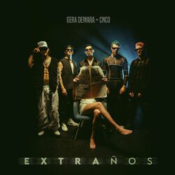 Cover of Extraños