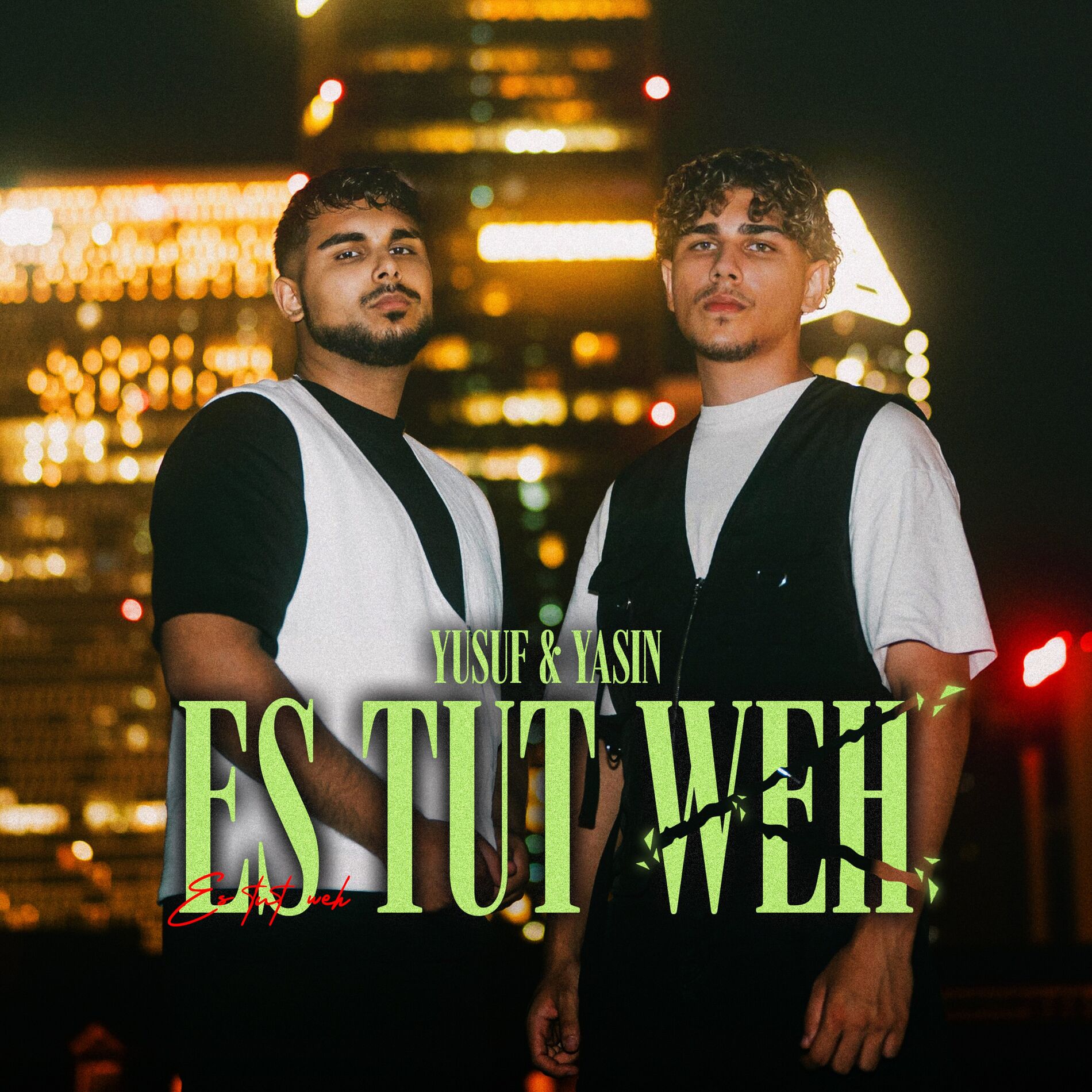 Album cover of ES TUT WEH