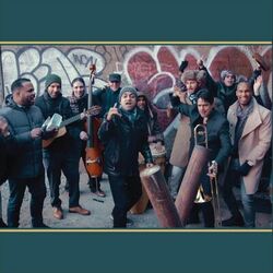 Cover of En la Calle