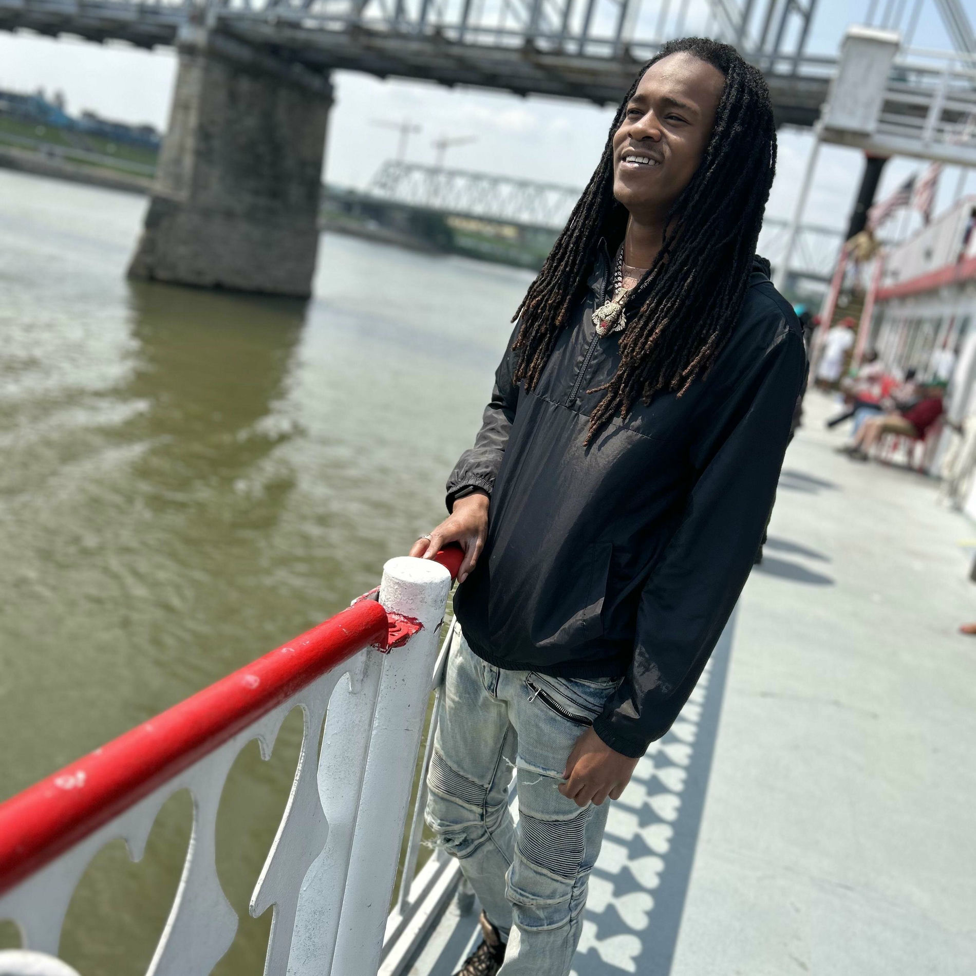 Mo Sav: albums, songs, concerts | Deezer