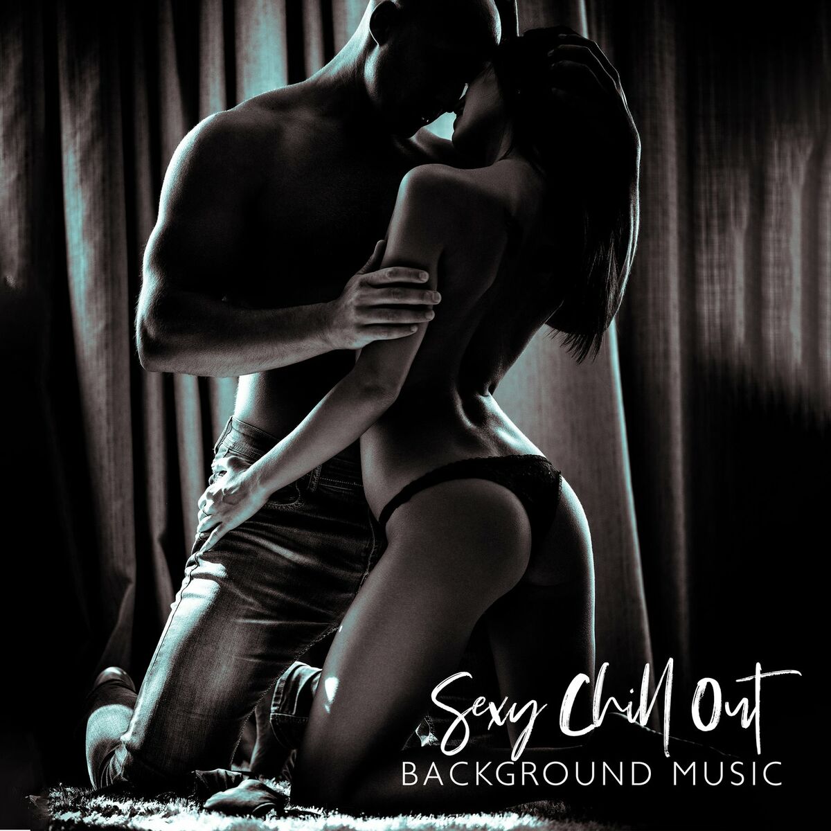 Onlayn porno tomosha qilish: Ogil onani sikadi (ruscha versiya)