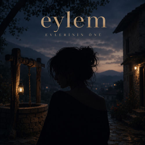 Evlerinin Önü