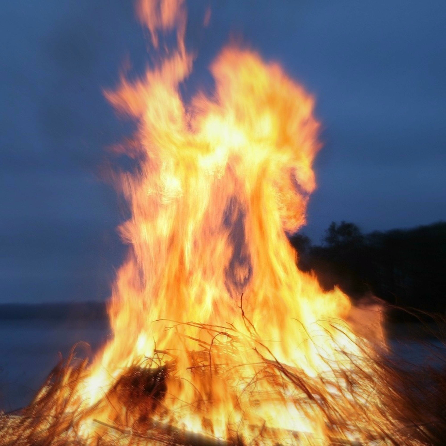 Album cover of Burning In Me (feat. Jasper Tell, Leonie & Cora) [JVK Studios Remix]